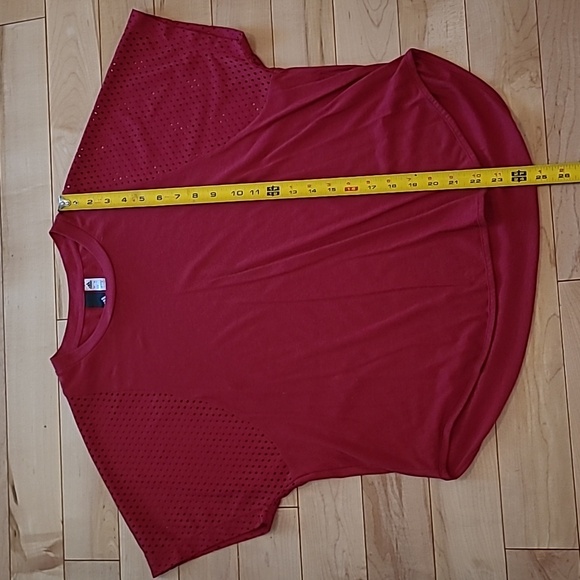 Adidas women's large red t shirt with mesh sleeves - Picture 5 of 6